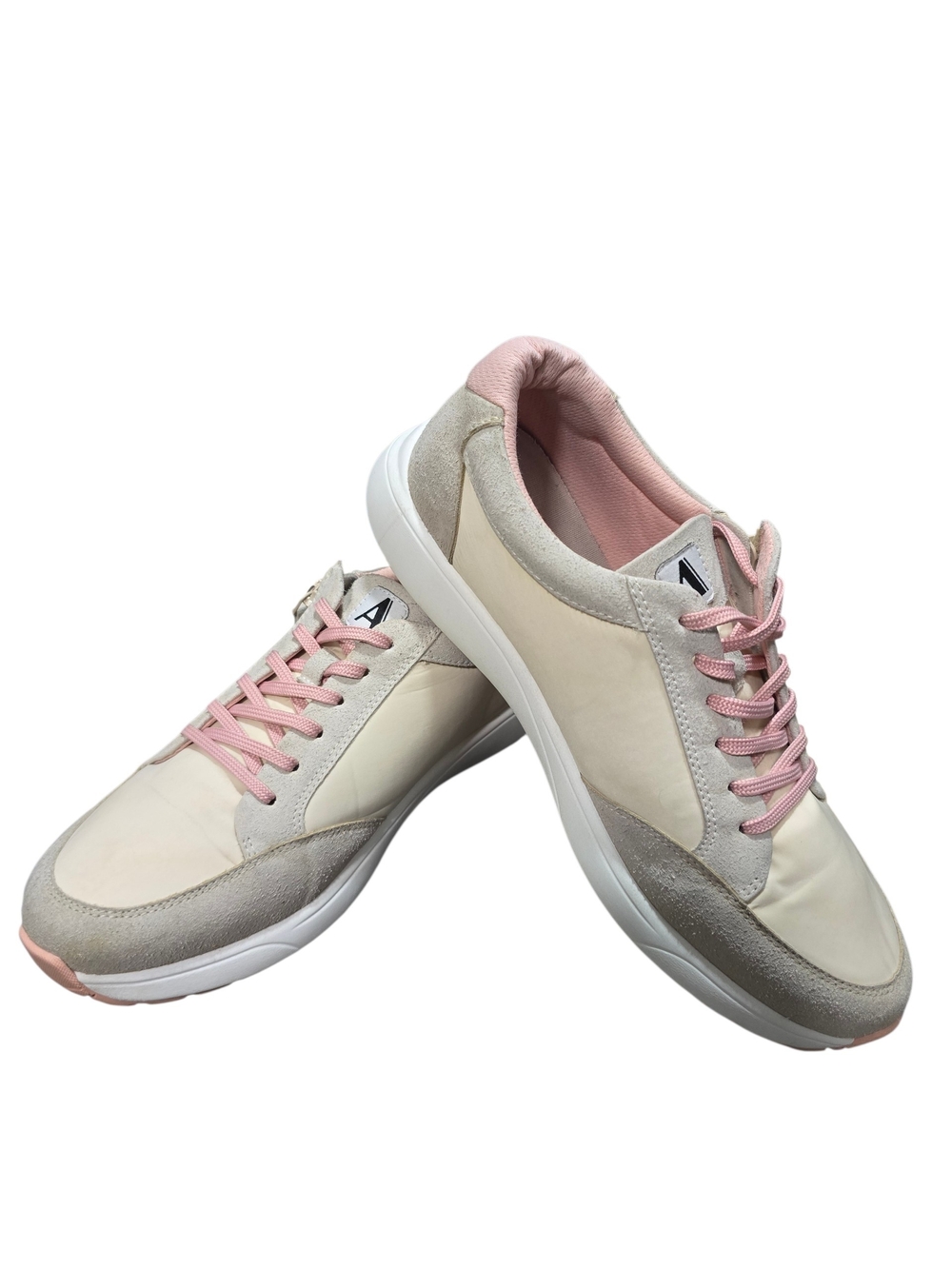 TRAQ By Alegria Women’s Cream & Pink Lightweight Casual Sneakers Size 39